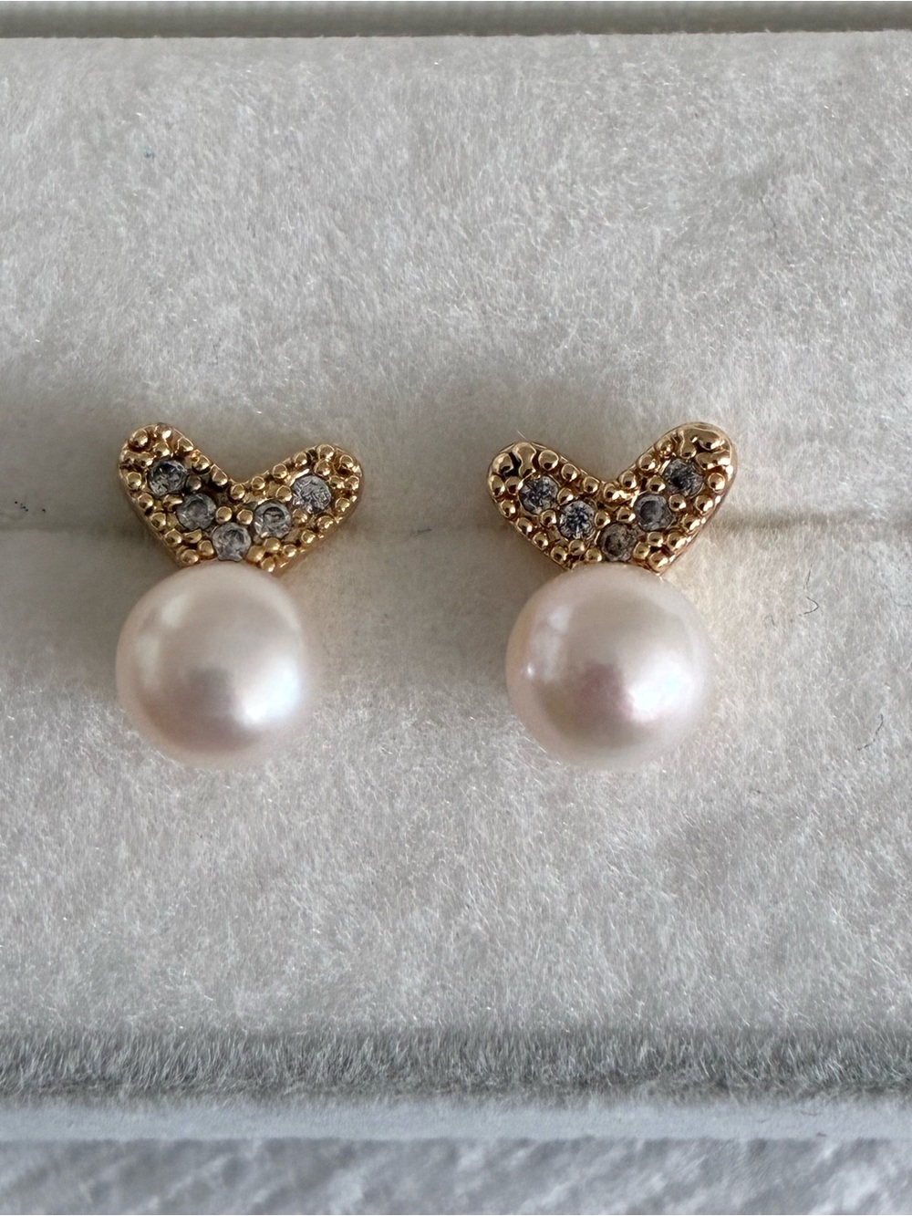 Freshwater Pearl Crystal Heart Stud Earrings | Silver Posts